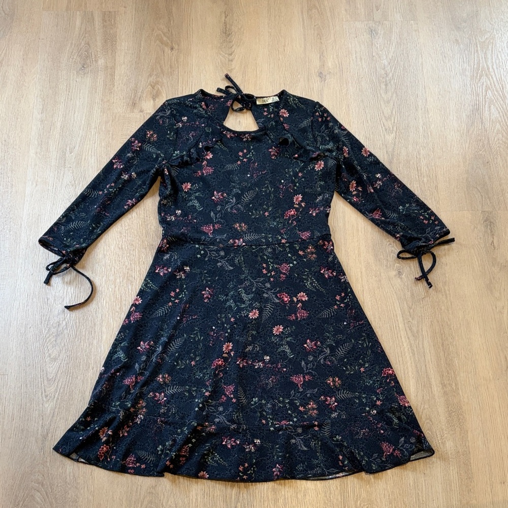 Dex Navy and Pink Floral Ruffle Dress Size Small